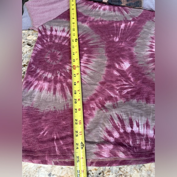 Hopely sz XL long sleeve rose tie dye leopard Tee shirt comfy like new - Picture 4 of 5